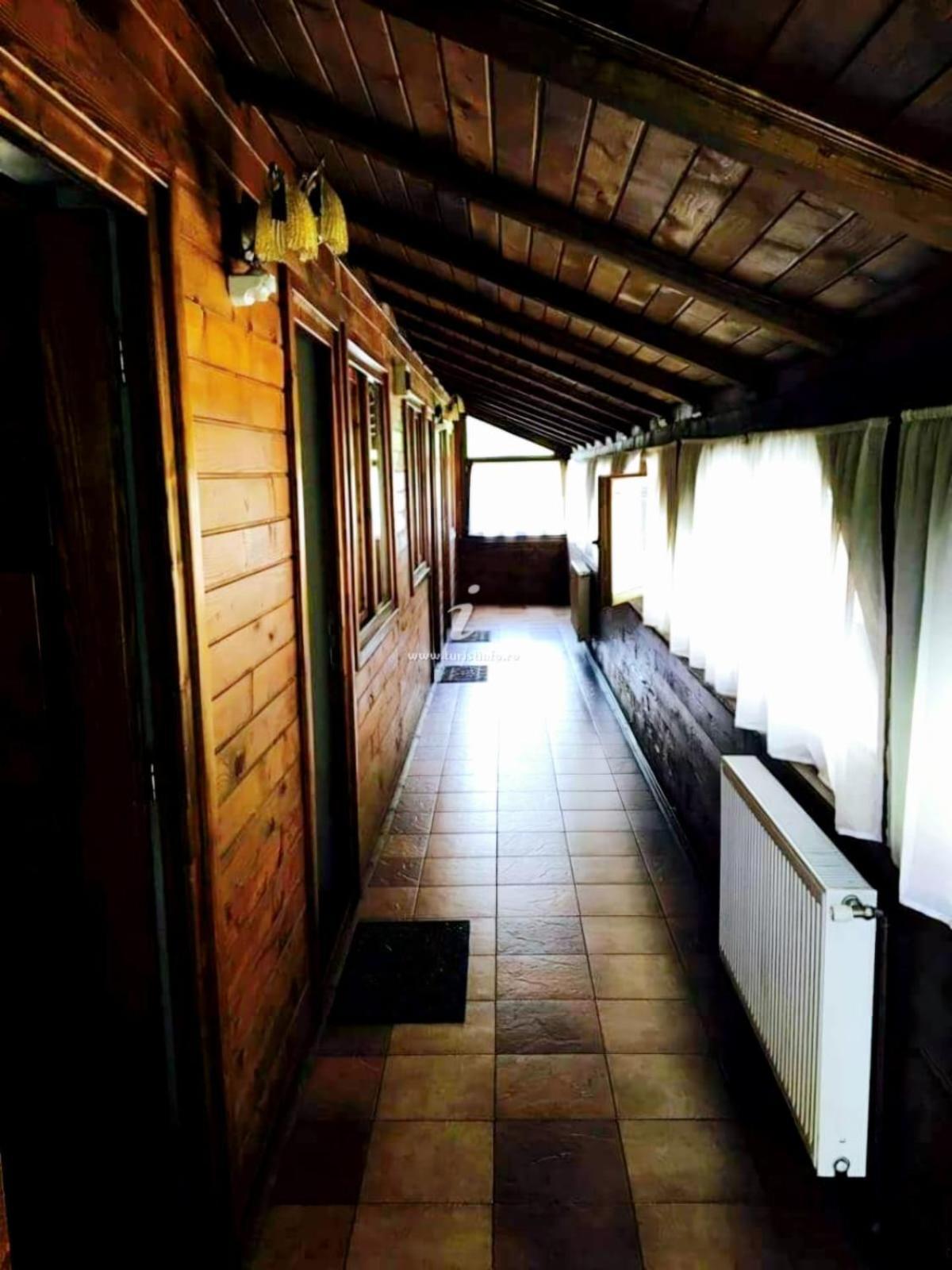 Pensiunea Cerbul - Valea Dobarlaului المظهر الخارجي الصورة